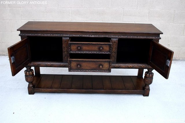 Image 109 of A TITCHMARSH AND GOODWIN CARVED OAK SIDEBOARD DRESSER BASE