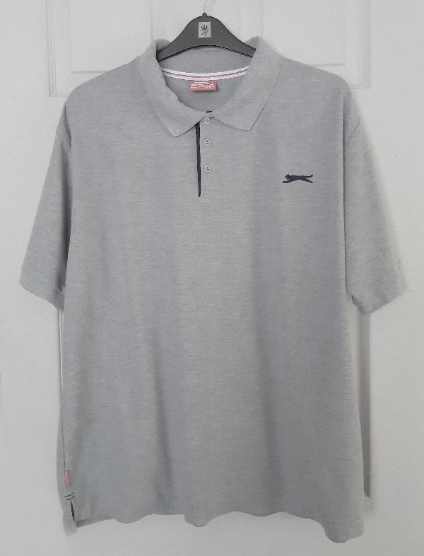 Preview of the first image of Lovely Mens Light Grey Slazenger T Shirt - Size 3XL.