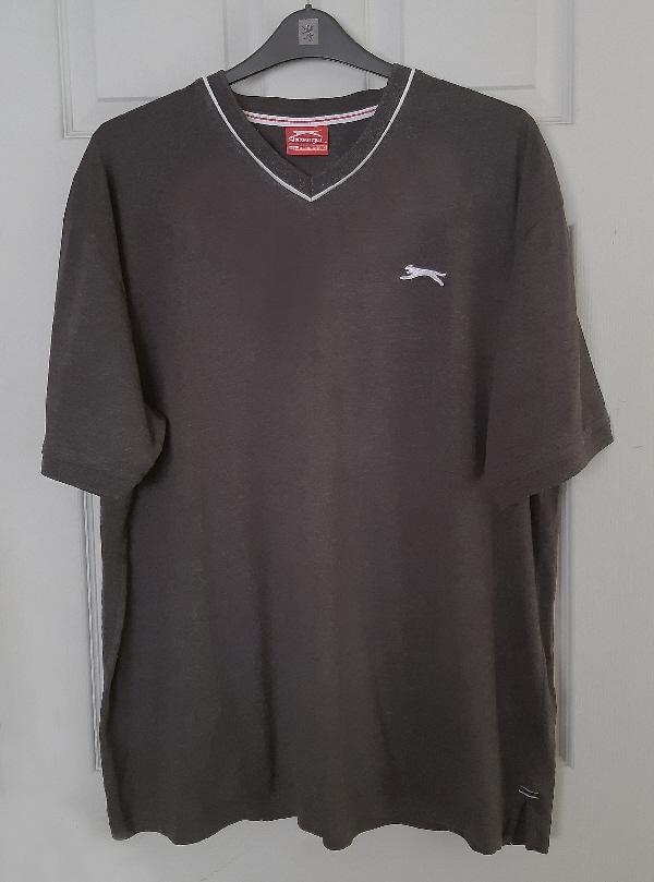 Preview of the first image of Lovely Mens Brown Slazenger T Shirt - Size 3XL.