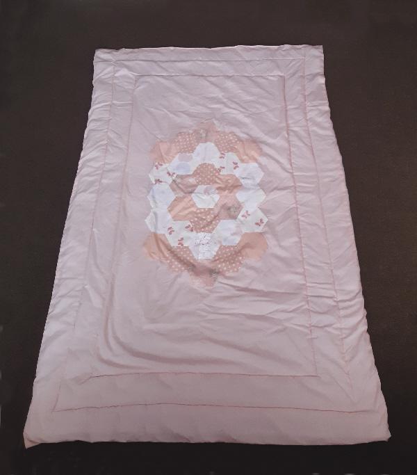 Preview of the first image of Lovely Pink Babies Cot Quilt     BX27.