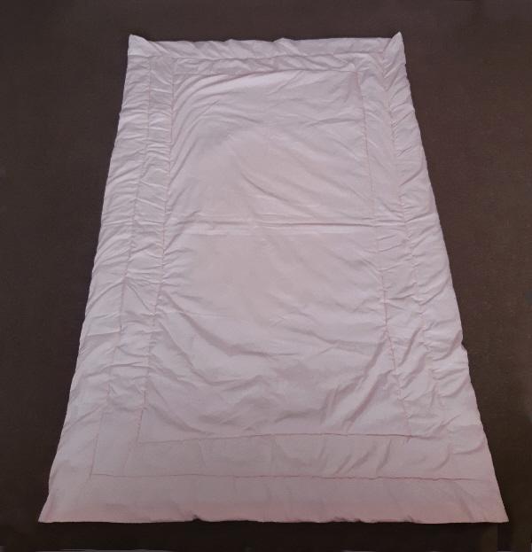 Image 2 of Lovely Pink Babies Cot Quilt     BX27