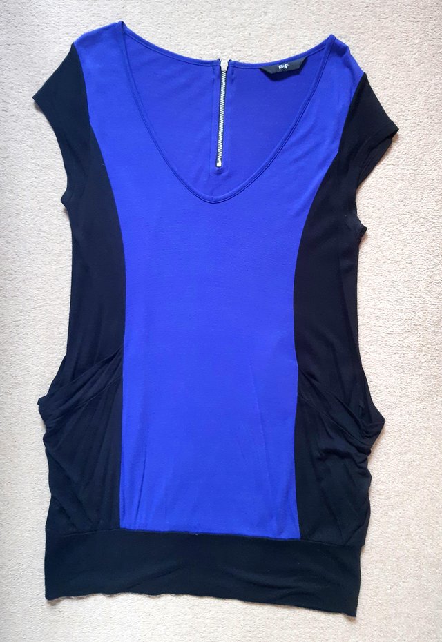 Preview of the first image of Ladies long top for sale.