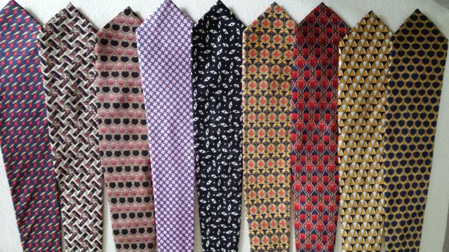 Preview of the first image of Men's quality silk ties. New - 25 assorted. Were £65 ea.
