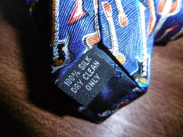 Image 3 of Brand new Silk tie in gift box