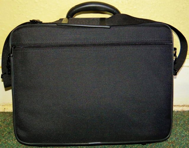 Image 3 of LAPTOP STORAGE BAG IN THE COLOURE BLACK