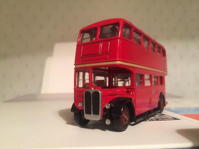 Preview of the first image of MODEL BUS: LONDON TRANSPORT AEC REGENT.