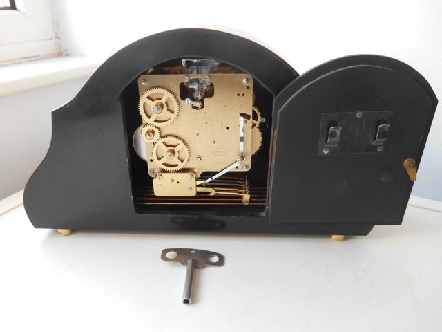 Image 3 of Mid 20th century chiming mantle clock