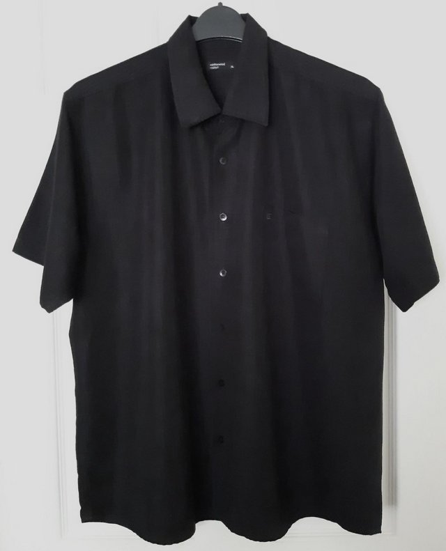 Preview of the first image of Mens Black Shirt By Cedarwood State - Size XL     B13.