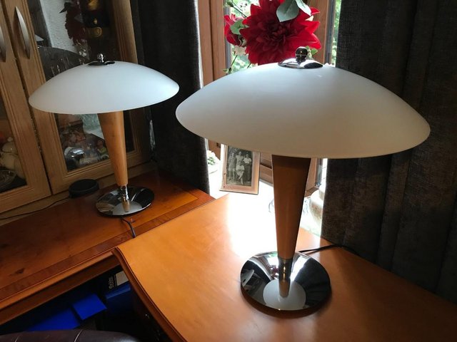 Preview of the first image of Pair of art deco style table lamps; white shade; chrom/wood.