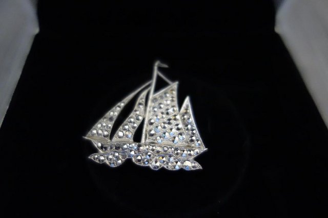 Preview of the first image of Sailing Yacht Brooch.