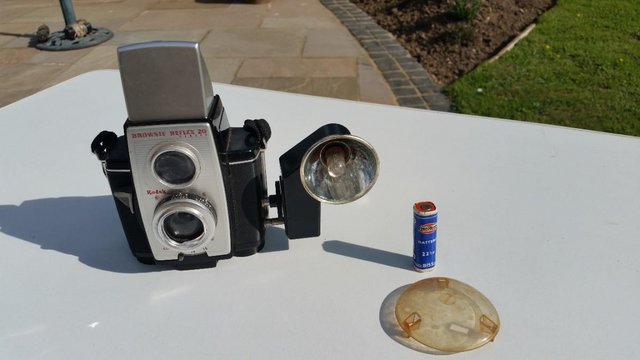 Preview of the first image of Brownie Reflex 20 & Flash.