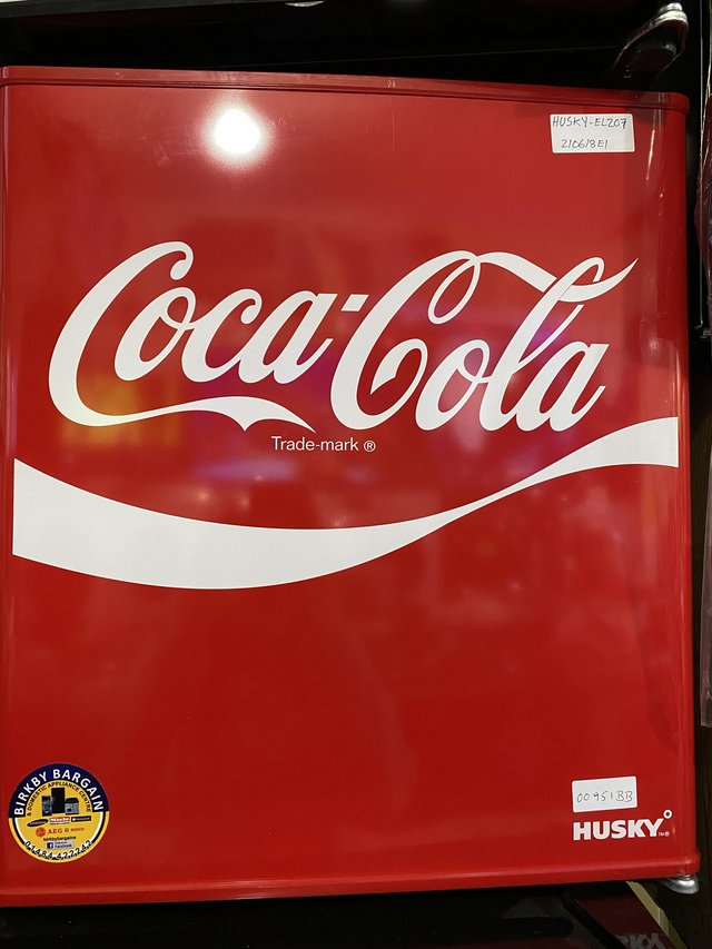 Image 2 of HUSKY COCA COLA RED MINI FRIDGE-43LITRES-40 CANS-A+-NEW-WOW