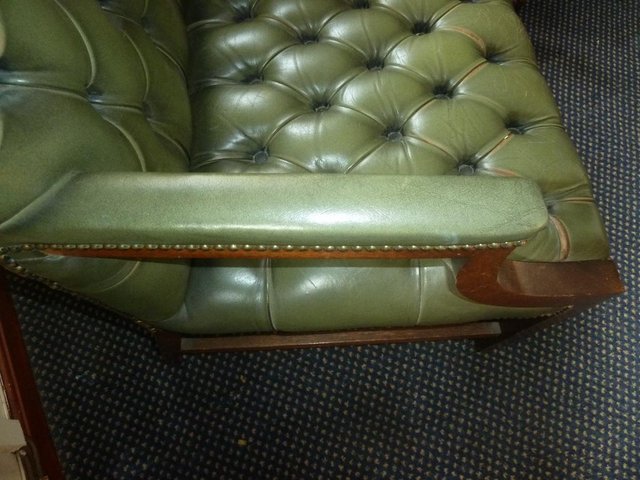 Image 3 of Gainsborough Leather Chair rarely used