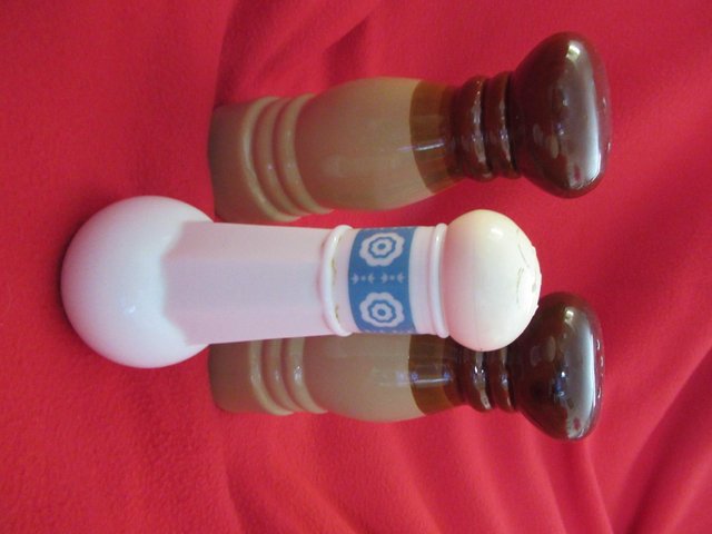 Image 2 of VINTAGE Salt and Pepper Pots 1970's / 1980's (One is AVON)