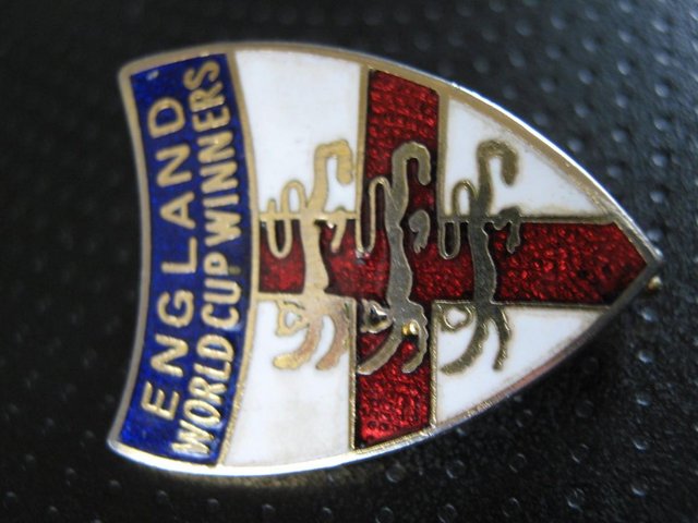 Preview of the first image of England Lapel Badge World Cup 1966.