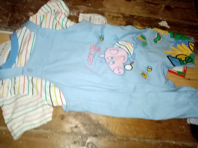 Image 2 of Baby clothes