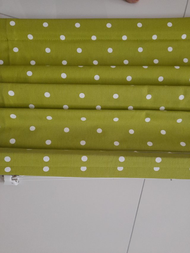 Image 2 of ROMAN BLIND LIME GREEN/WHITE DOTTY FABRIC *reduced* CUSHION