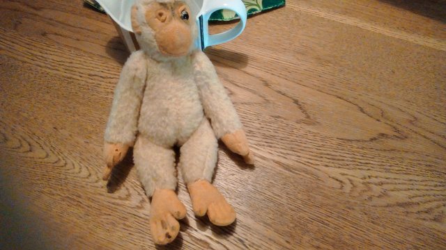 Preview of the first image of STEIFF MONKEY 1960s vintage item.