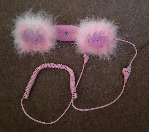 Image 3 of Vintage Pink Feathered Mobile Phone Handset            BX30