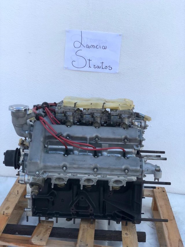 Image 2 of Lancia Stratos engine