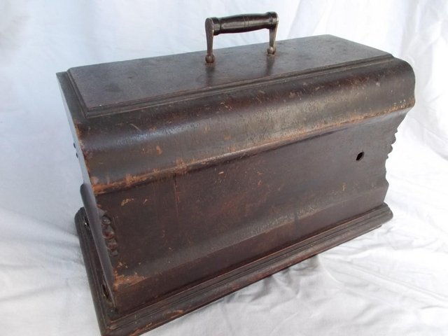 Image 3 of Singer Sewing carrying case with key, over 100 years old