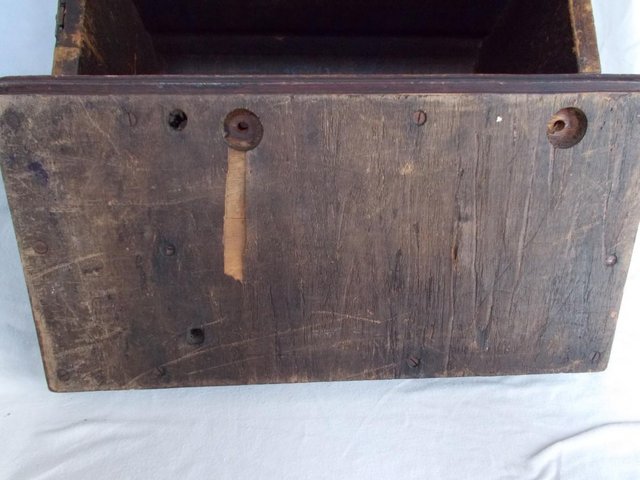 Image 6 of Singer Sewing carrying case with key, over 100 years old