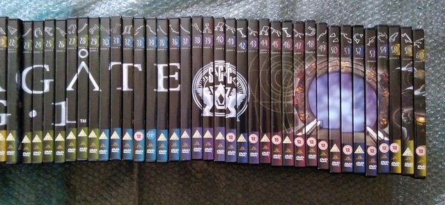 Image 3 of Stargate SG-1 The Dvd Collection with Magazines & Binders