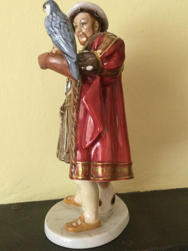 Image 2 of King Henry V111 figurine
