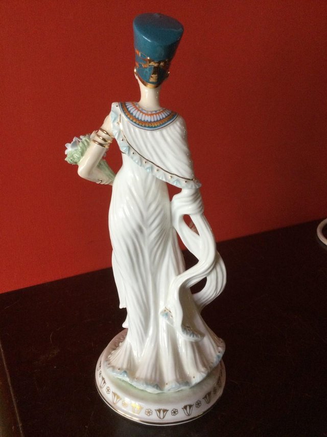 Image 8 of Wedgwood Egyptian Royal figurines