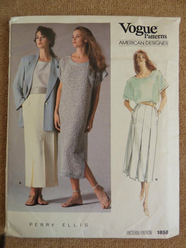 Preview of the first image of Vogue 1858 Perry Ellis 4 Piece Sewing Pattern Size 12.