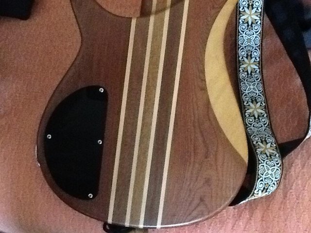 Image 8 of PEAVEY 5 string Bass Guitar.with Marquetry finish.