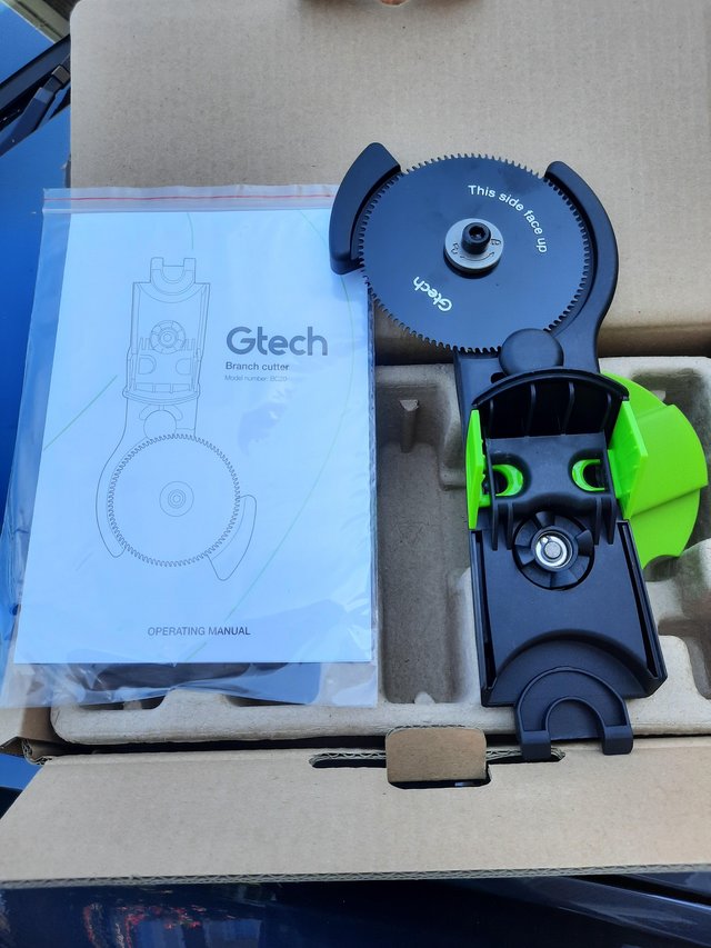 Image 3 of GTech Branch Cutter & batteries