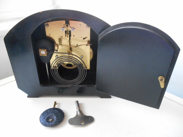 Image 2 of A Smiths striking mantle clock