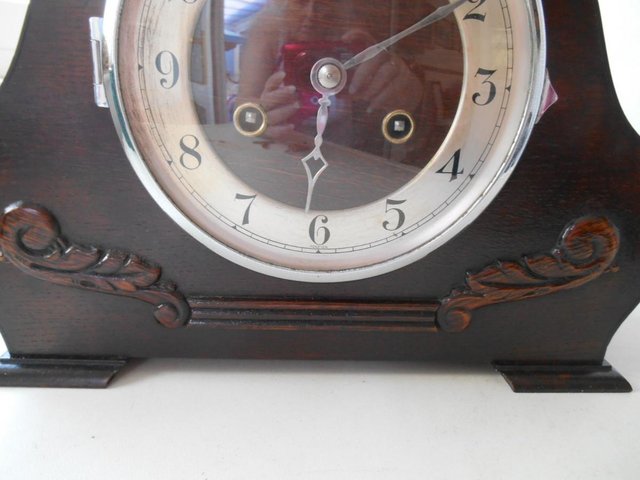 Image 2 of An un-named striking mantle clock