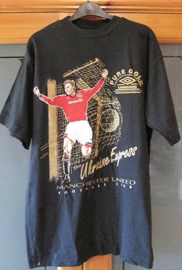 Image 3 of Man Utd Kanchelskis Pure Gold series collectable Shirt