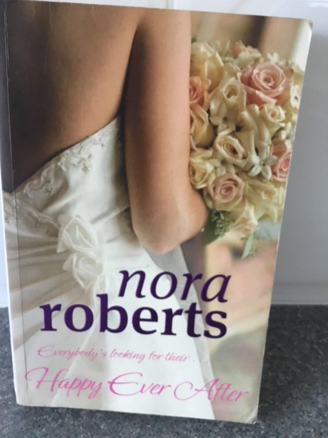 Preview of the first image of Happy Ever After – Nora Roberts.