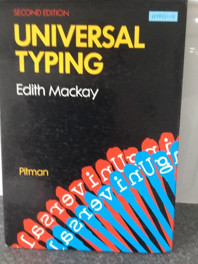 Preview of the first image of Universal Typing Levels 1 & 2 - Second Edition – Edith Macka.