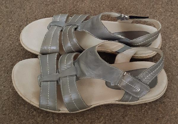 Preview of the first image of Ladies Shuropody Foot Health Leather Sandals - Size UK 6.