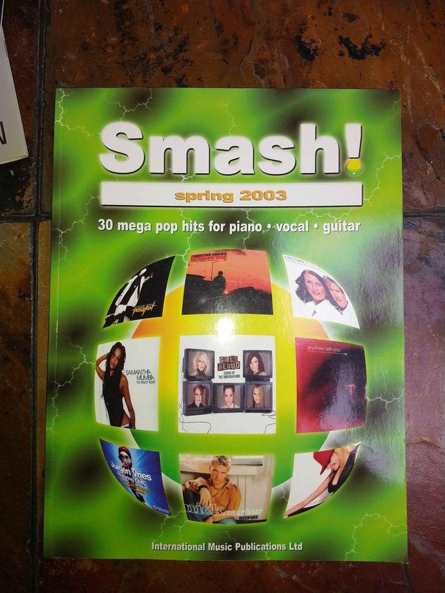 Preview of the first image of 30 pop hits-Sheet music-"Smash! Spring 2003: (Piano/vocal/gu.