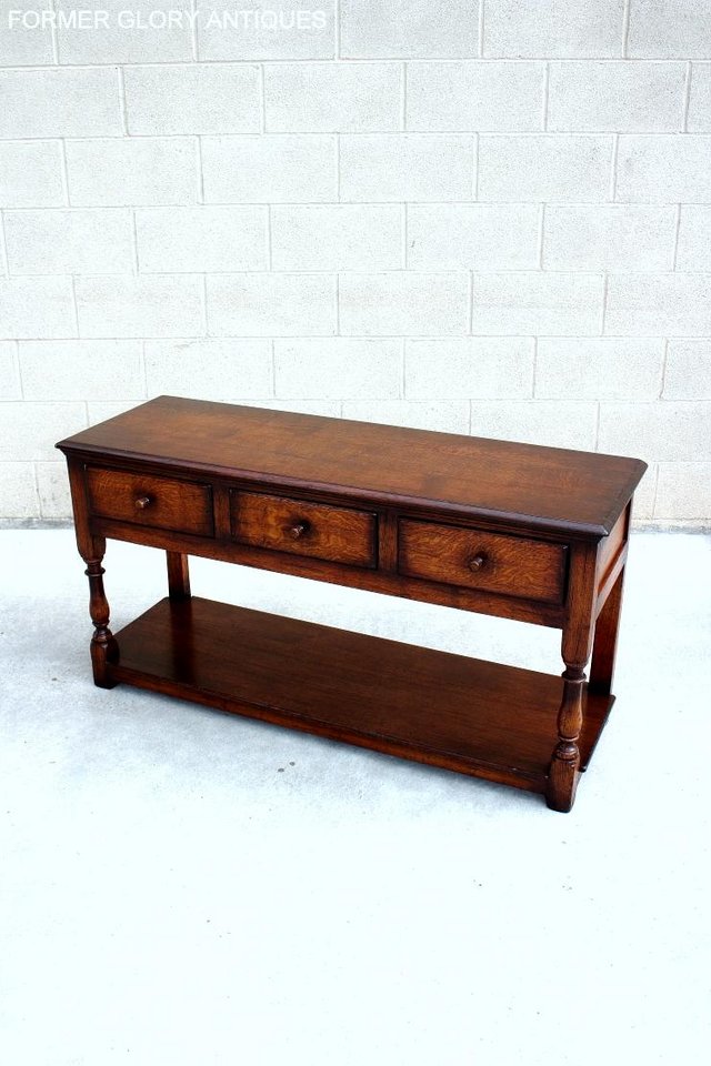 Image 18 of TITCHMARSH AND GOODWIN OAK DRESSER BASE SIDEBOARD HALL TABLE