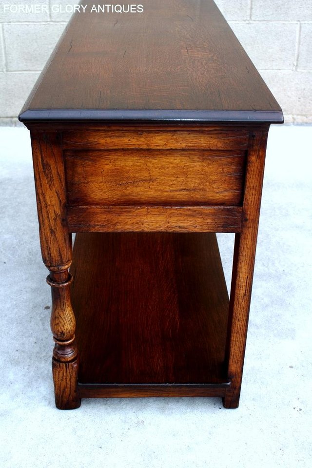 Image 37 of TITCHMARSH AND GOODWIN OAK DRESSER BASE SIDEBOARD HALL TABLE