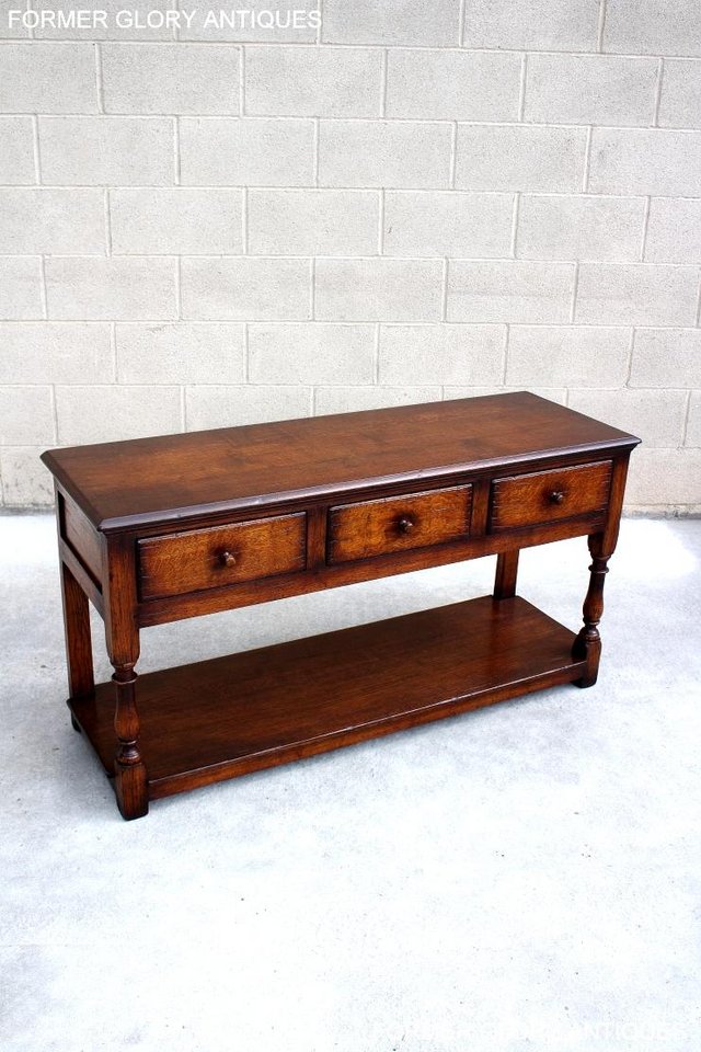 Image 54 of TITCHMARSH AND GOODWIN OAK DRESSER BASE SIDEBOARD HALL TABLE