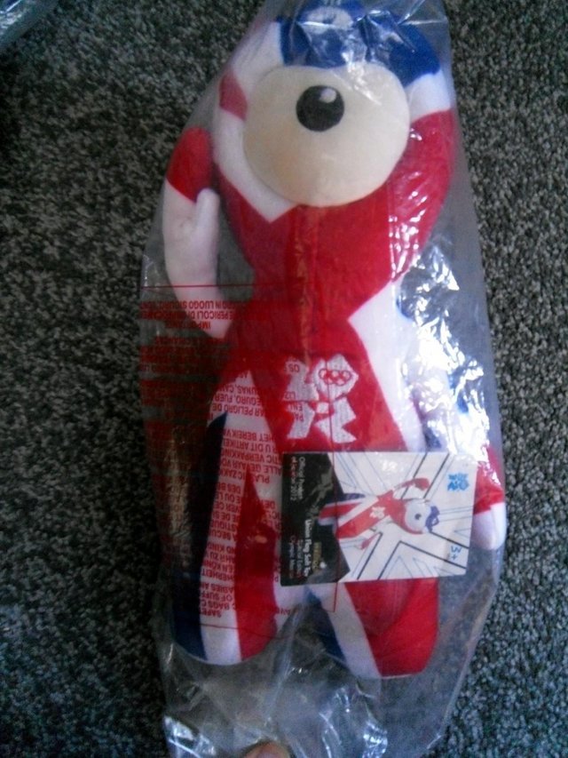 Preview of the first image of London 2012 Olympics - Mascots Soft Toys x3.