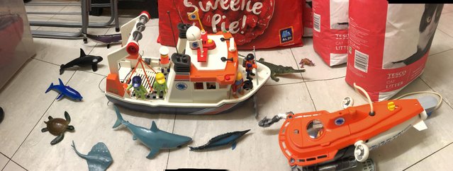 Image 3 of Playmobil rescue/ research  boat and submarine wit working