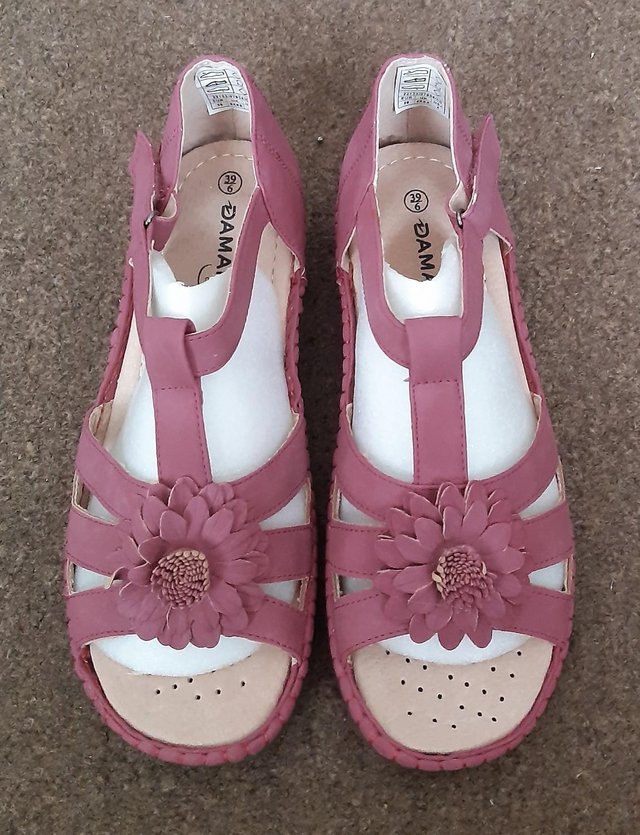 Image 2 of BNIB Ladies Dusky Pink Damart Sandals - Size 6 EEE
