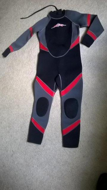 Preview of the first image of Wet Suit OSPREYBlack, Greyand Red Chest 32'''.