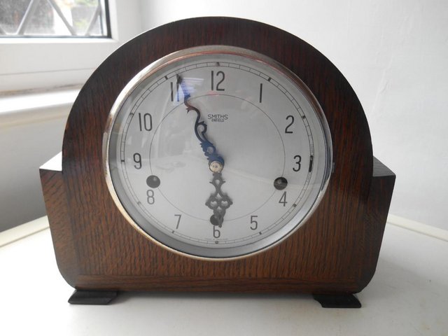 Preview of the first image of Smiths Enfield Westminster chiming mantle clock.