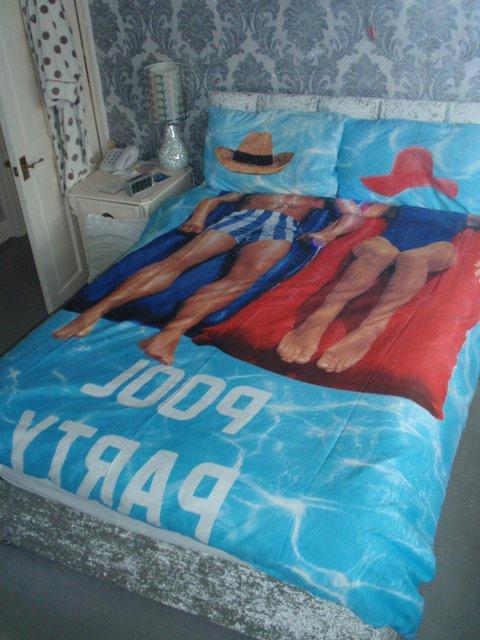 Image 3 of Pool Party Funny Double Duvet Set with 2 Pillow Cases