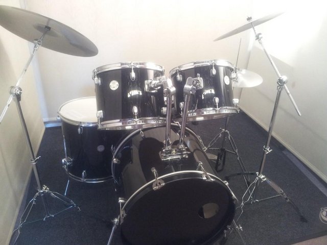 Preview of the first image of Need a drum kit? Not sure what to buy? Need some advice?.