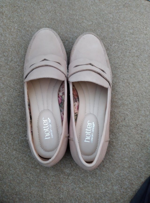 Image 2 of Hotter shoes.womens size 7. cream Suede leather
